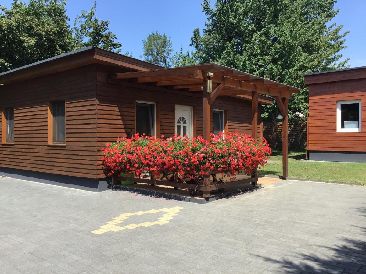 Dravecz Apartman Balatonlelle Buitenkant foto