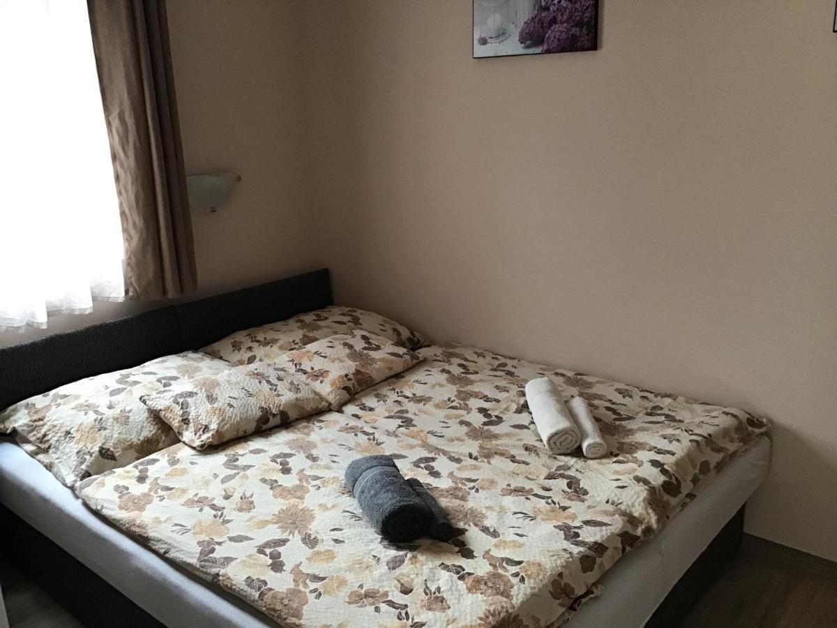 Dravecz Apartman Balatonlelle Buitenkant foto