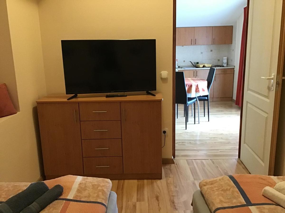 Dravecz Apartman Balatonlelle Buitenkant foto