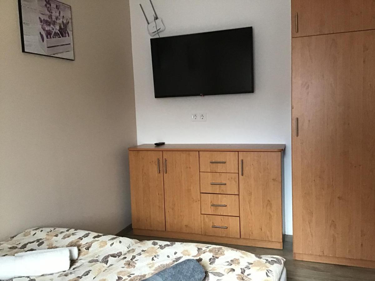 Dravecz Apartman Balatonlelle Buitenkant foto