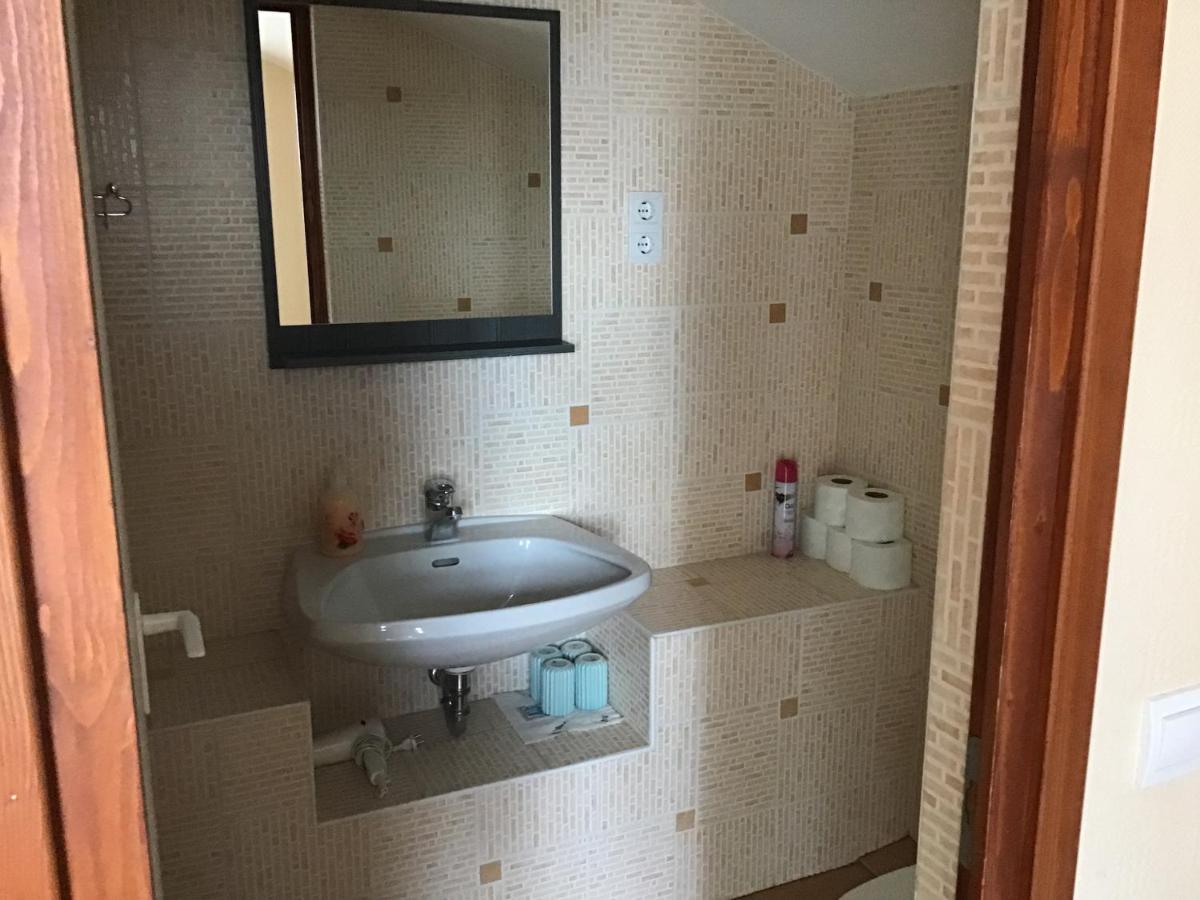 Dravecz Apartman Balatonlelle Buitenkant foto